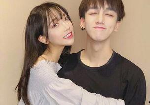 国产情侣做爱自拍